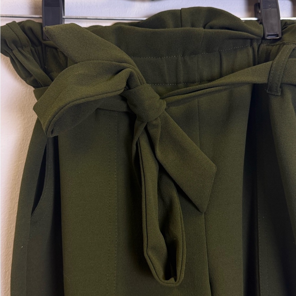 Green Track Pants with Tie Waist and Tapered Legs - Picture 4 of 5